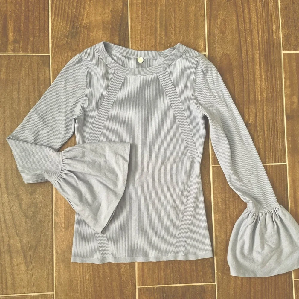 Margaret Oleary Bell Sleeve Sweater - Picture 1 of 3